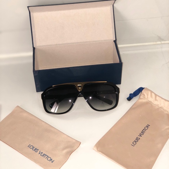 Louis Vuitton Accessories - Auth Louis Vuitton Evidence Sunglasses